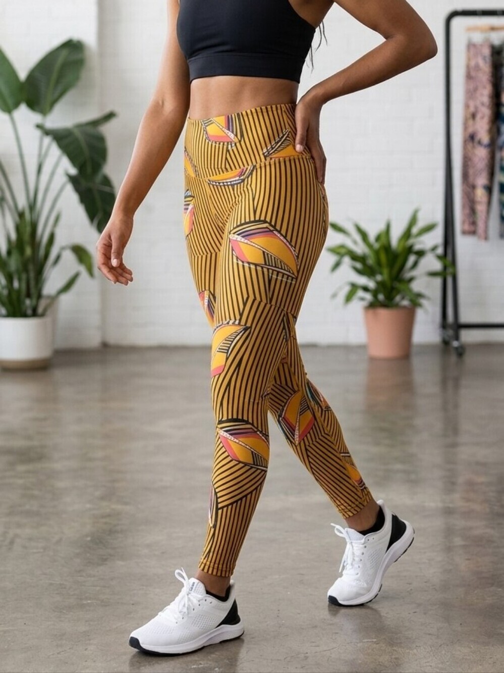 MASSOLLO STRIPED LEGGING SIZE MEDIUM
